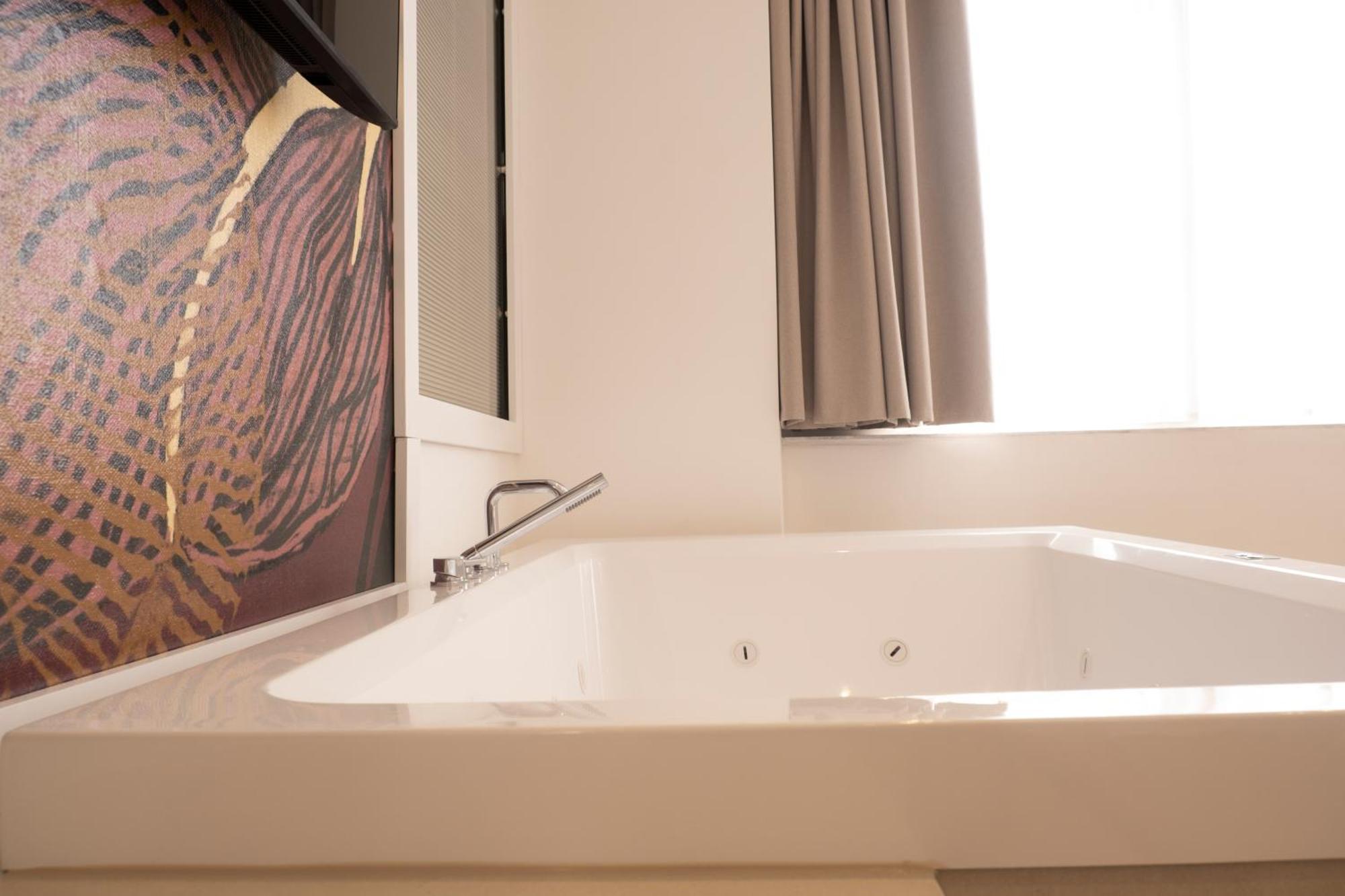 Monumental Luxury Bed and breakfast 4*